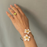 Maxi FaceToFace white flowers bracelet