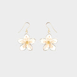 Boucles d'oreilles pendantes fleur blanche