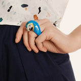 Blue parrot ring