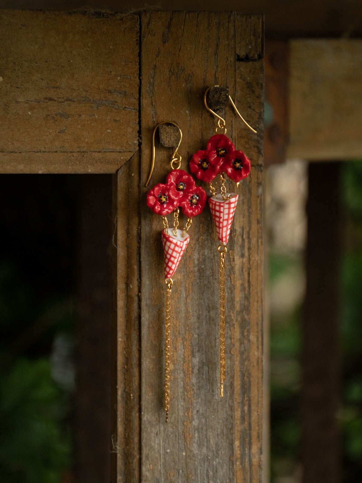 Boucles d'oreilles bouquet coquelicot avec franges dorées nach