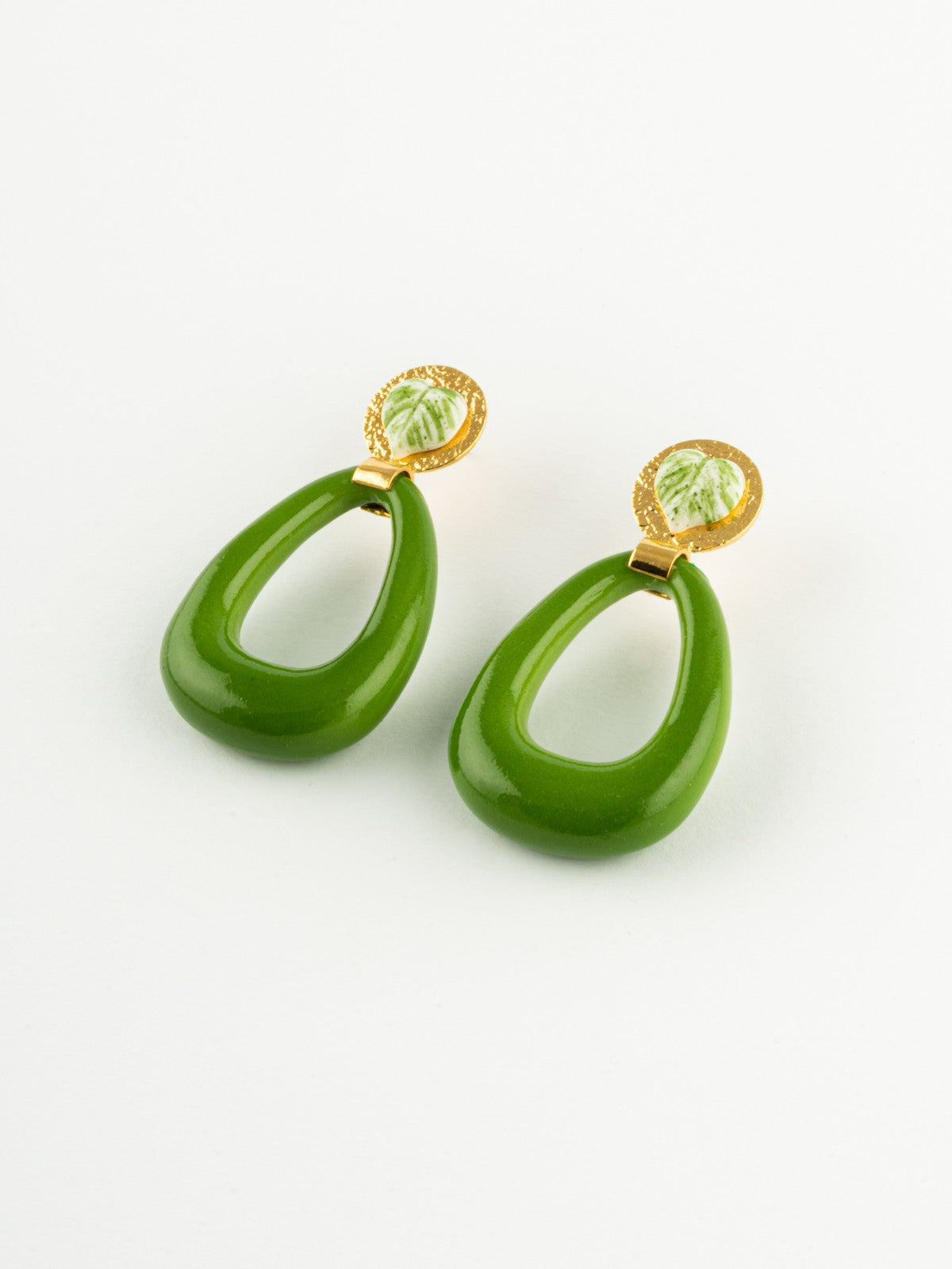 Boucle d'oreilles goutte ovale porcelaine vert fait main feuille végétation