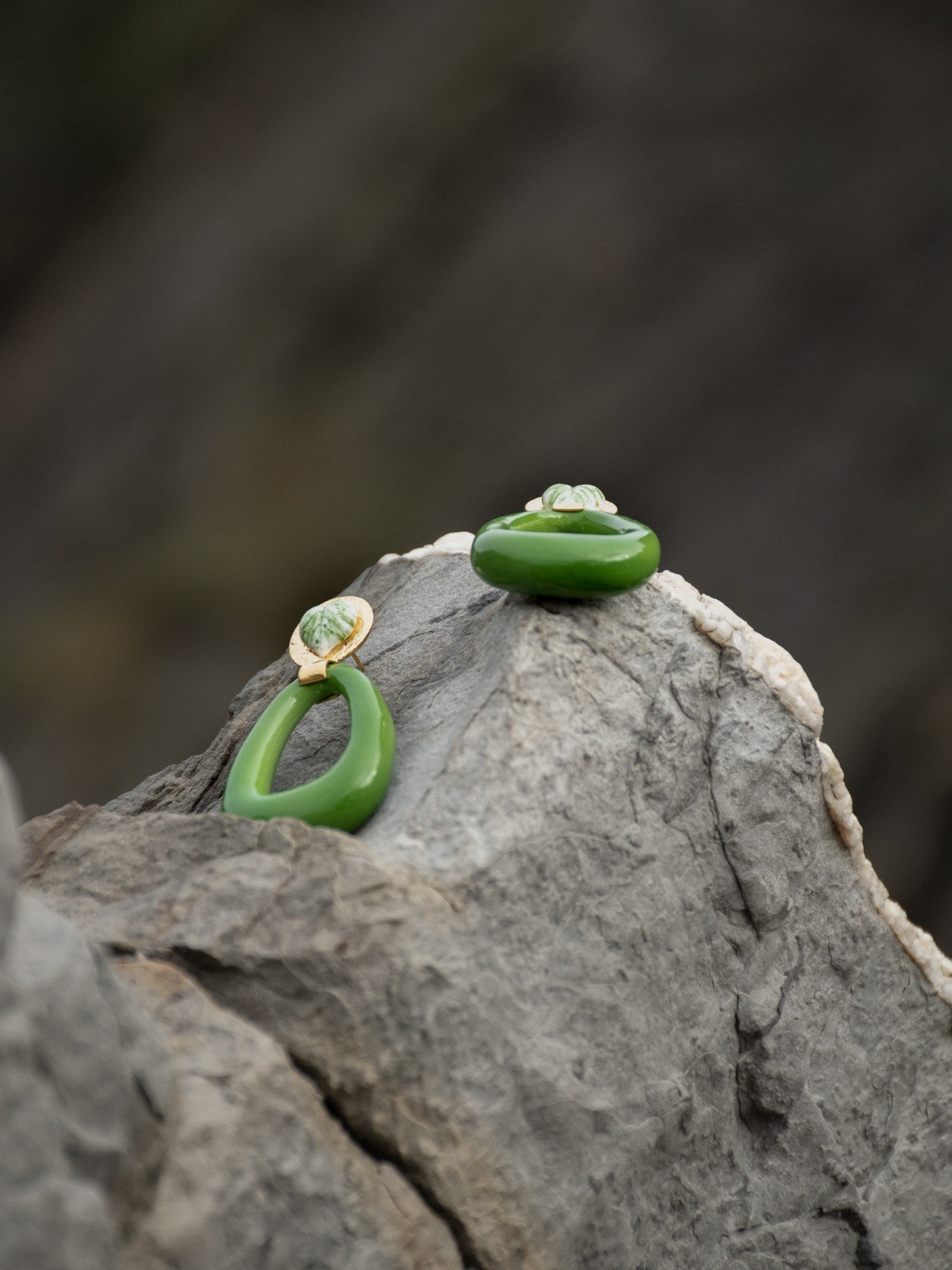 Boucle d'oreilles goutte ovale porcelaine vert fait main feuille végétation