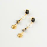 Boucles d'oreilles pendantes fleur et abeille