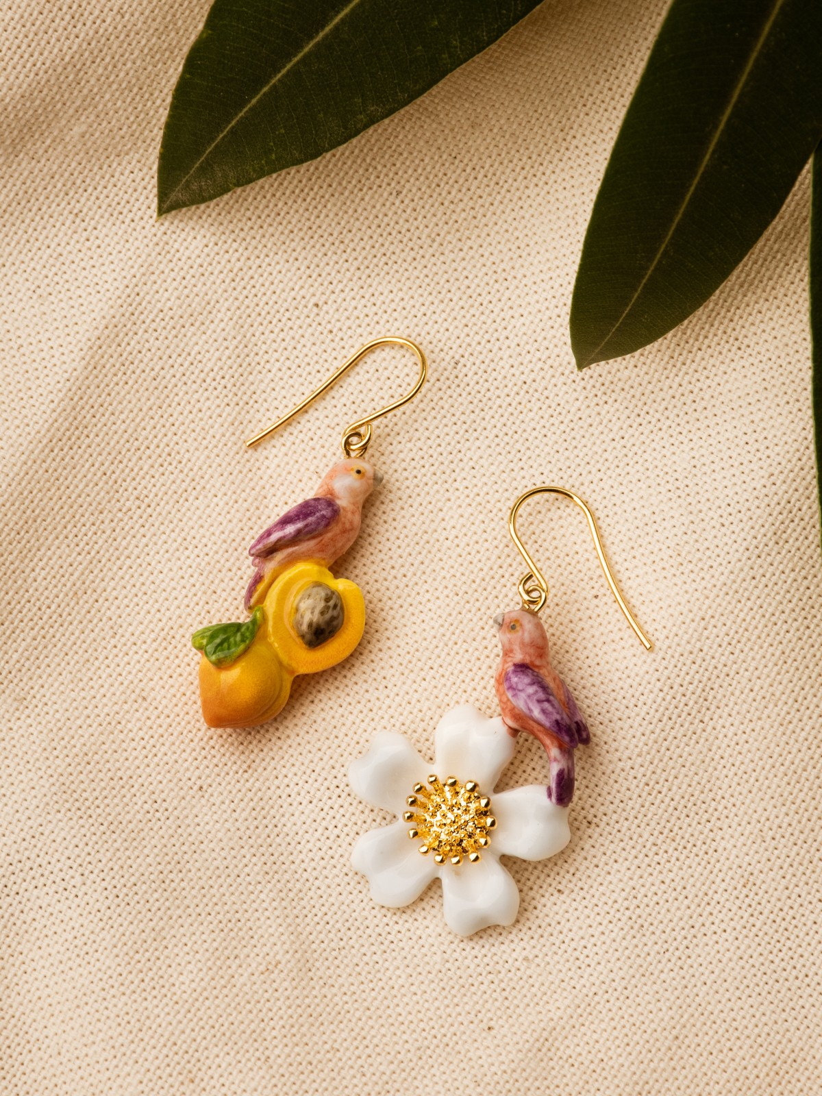 Boucles d'oreilles perroquet, pêche et fleur