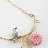 Collier oiseau et chardon rose