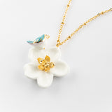 Collier fleur de poirier & oiseau