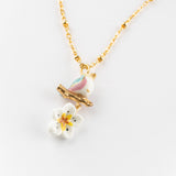 Collier oiseau sur branche et fleur