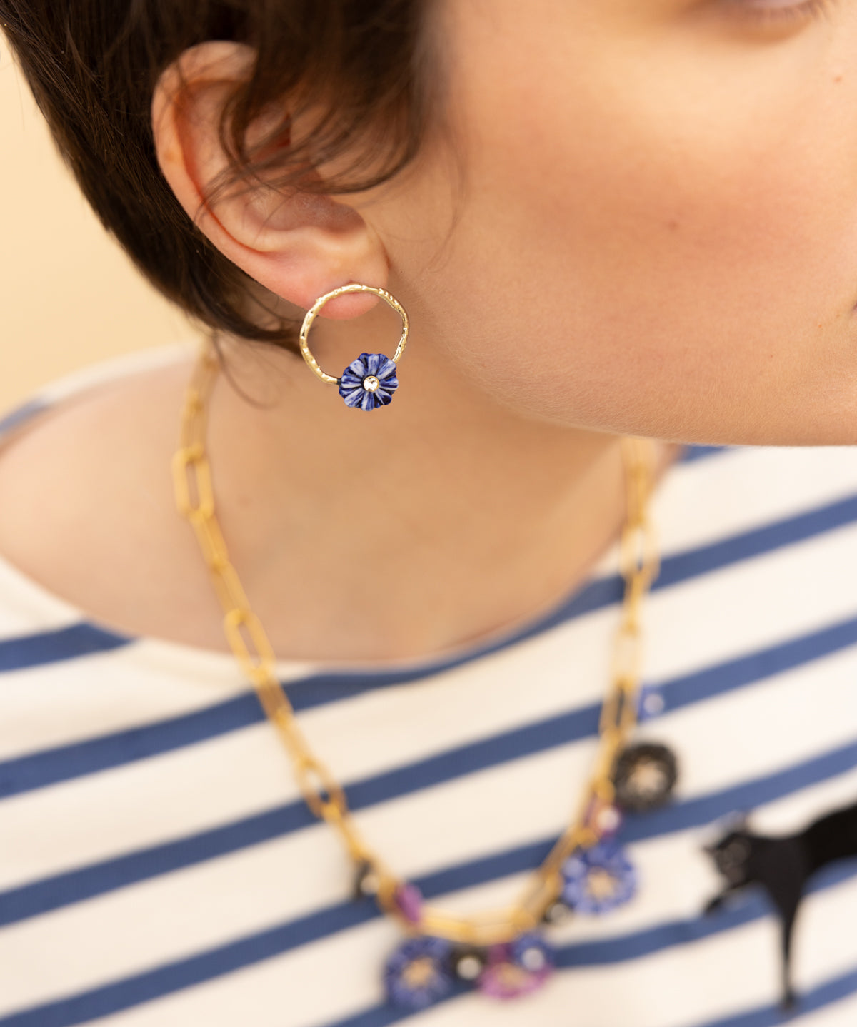 Petites boucles d'oreilles rondes chardon bleu