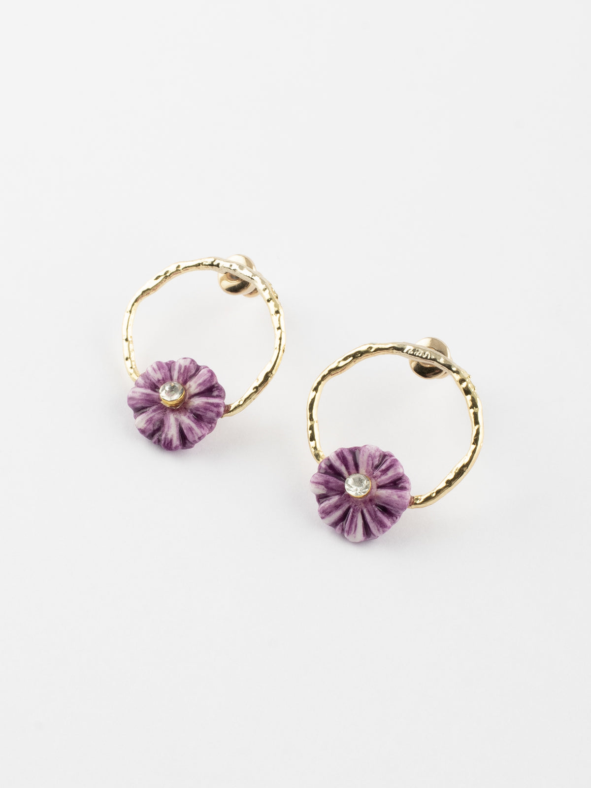 Petites boucles d'oreilles rondes chardon violet